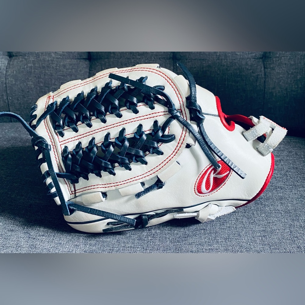 Rawlings RLA125FS-15WNS Liberty Advanced Fastpitch Softball Glove Bundle - Picture 4 of 15